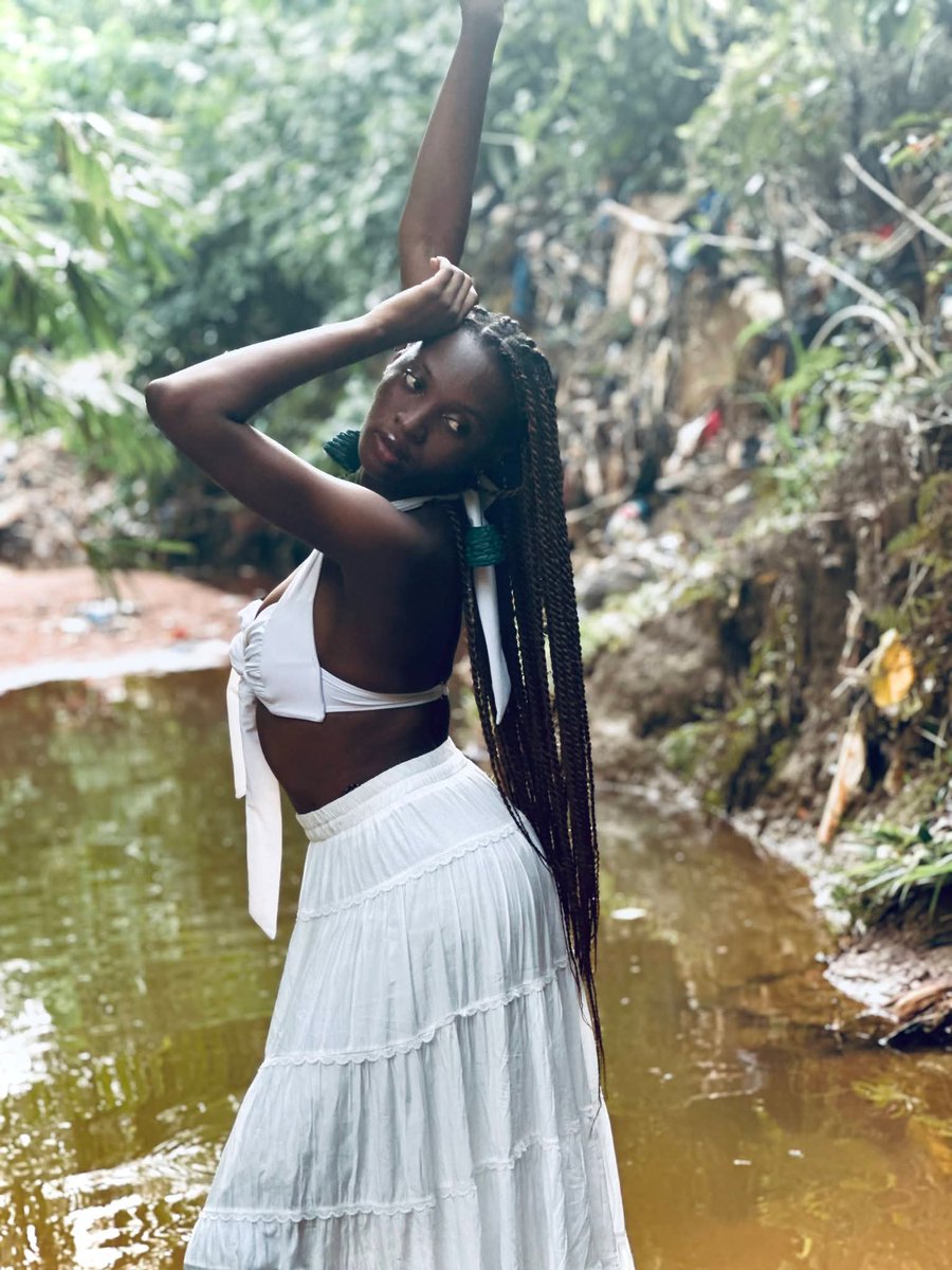 Unapologetic Igbo baby
Unapologetic African
Lovepromise.