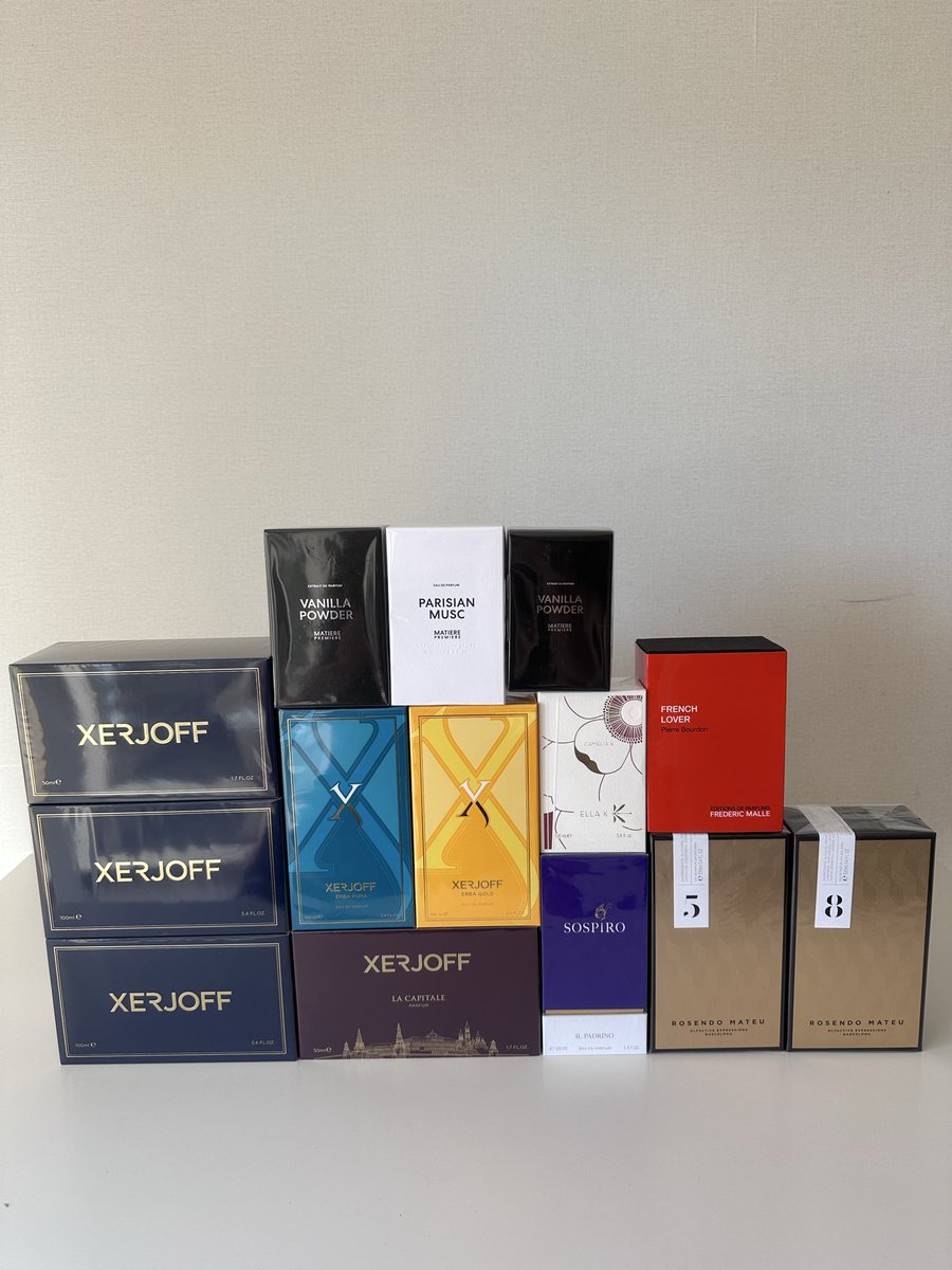 yassb_c's tweet photo. Y a de tous les goûts et tous les budgets (50-300€) et au meilleur prix nan si vous trouvez pas votre bonheur chez moi je sais pas ce qu’il vous faut de plus.. https://t.co/KGjGEGwrqo