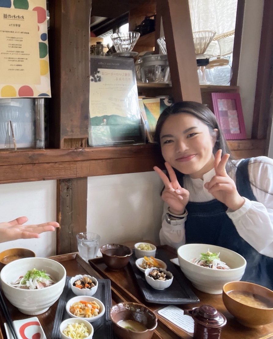 #リーダー募集 
競技会に上を目指して一緒に出てくださるリーダーを募集しています
名前:佐藤心海
年齢:22歳
練習場所:都内
身長:152cm(ヒールなし)
10ダンス希望ですが、まずは競技会出てみたいので片方だけでも大丈夫です！学連時の専攻ラテンでしたが、スタンダードも同じくらいできます。