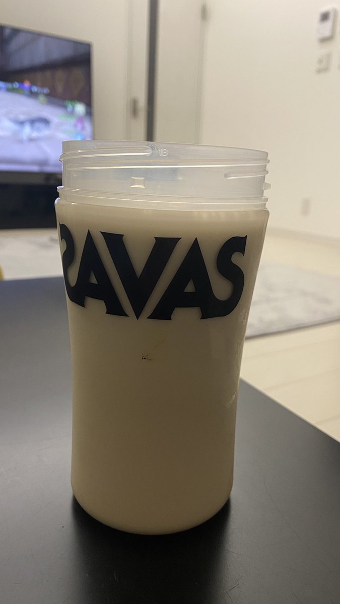 プロテインかと思った？残念！カルーアミルクでした〜♡