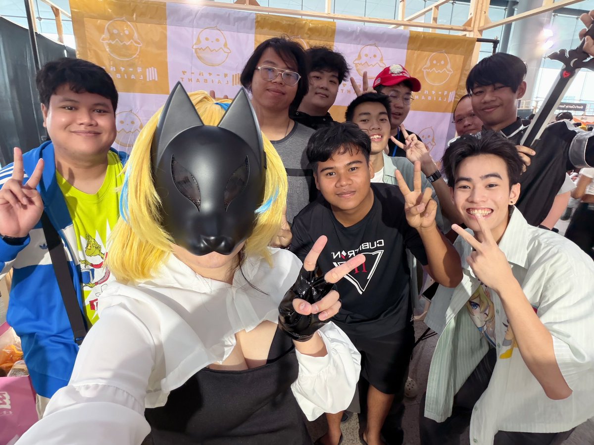 Laibaht / หลายบาท 🐣 @ManyVProject tweet media