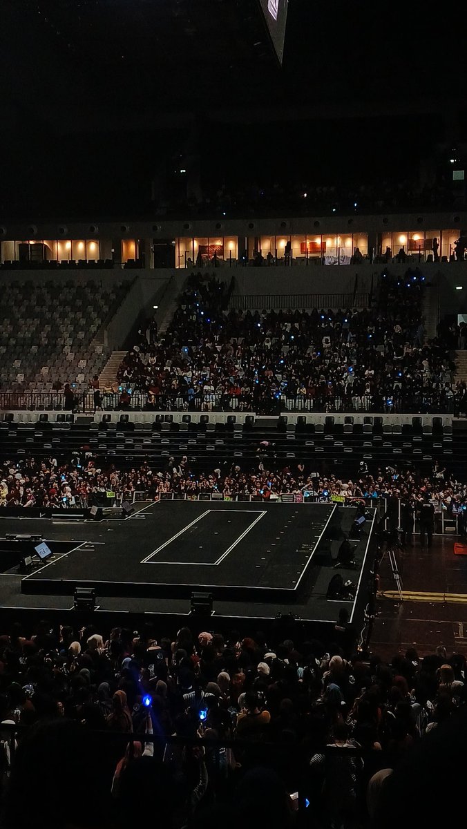 View from rv A row 16 seat 133 with no zoom ❤️ #TREASURE_PULSEONinJAKARTA