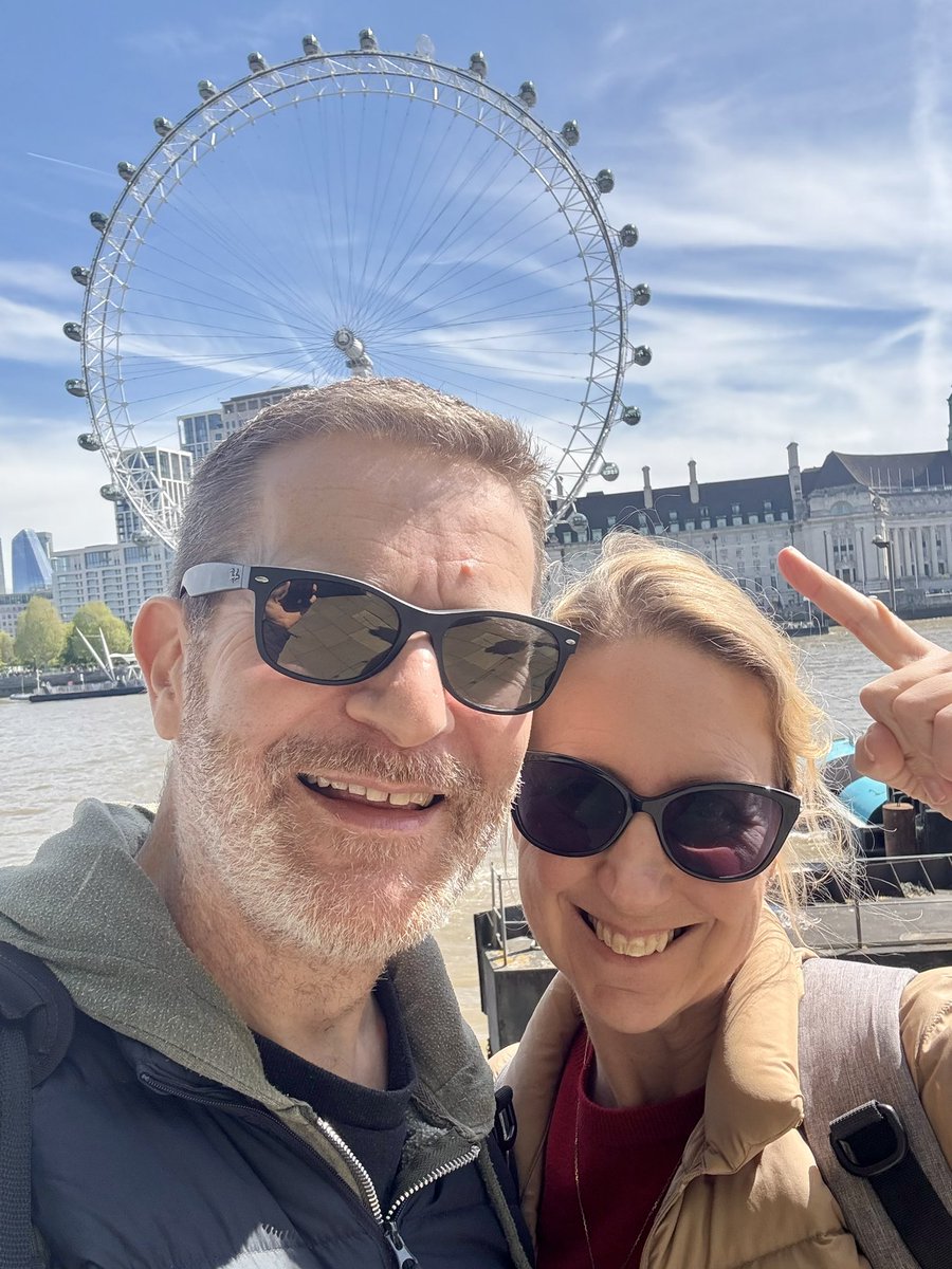 HeartDaveWebb's tweet photo. An early trip into London together to enjoy the Spring sun, now I’m off for rehearsals and a concert tonight. Playing #viola again so always an enjoyable time. #music is my other #medicine I can’t live without 🎶❤️💛❤️🎻
#forevergrateful https://t.co/blW5FOvjYq