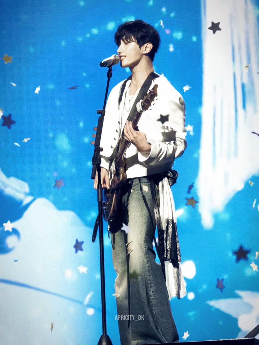 260418 소야곡

My happy virus is a rockstar🎸💫🩵💙

#도겸 #DK #이석민 
#ドギョム #DOKYEOM #李碩珉