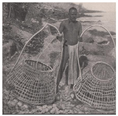 PMonty18's tweet image. Picture a local fisherman from the Island of #Tanna, southern #Vanuatu, with his #fishtraps (c. 1925). "Bait is put inside and they are left in the sea overnight. In the morning, they are hauled up quickly before the fish can escape."