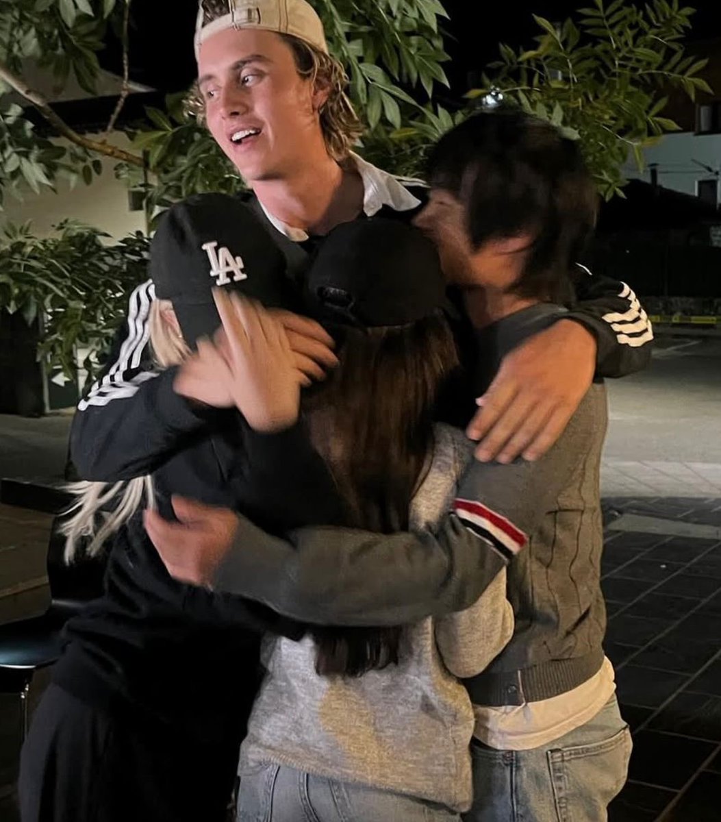 anni | sotr tweet media