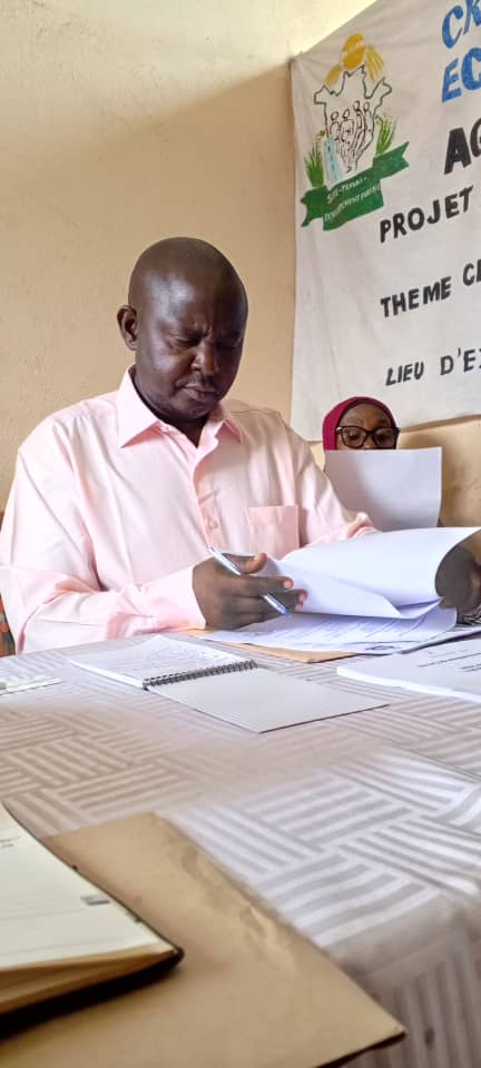 caced_ong's tweet photo. Ce25/04/2026, au SSI de @caced_ong à @Bujaprov2025, se tient une retraite des Commissaires Généraux.
Les tvx sont dirigés par #Méthode_NZOYISINGIZA, Psdt du Directoire des Commissaires, pr la réflexion, évaluation et orientation stratégique pr renforcer les actions de #CACED. https://t.co/U2NUaFIhLS