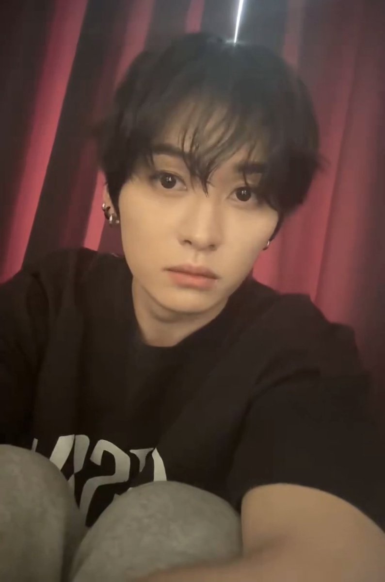 아머야
내코양이 엄청 착둥이 됨 ㅜㅜ