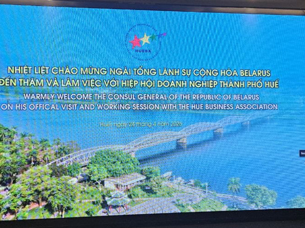 Belarus 🇧🇾 in Ho Chi Minh City tweet media