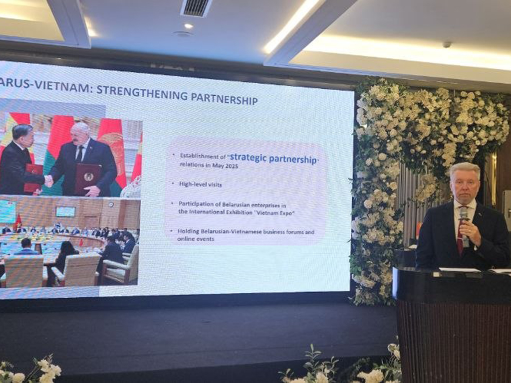 Belarus 🇧🇾 in Ho Chi Minh City tweet media