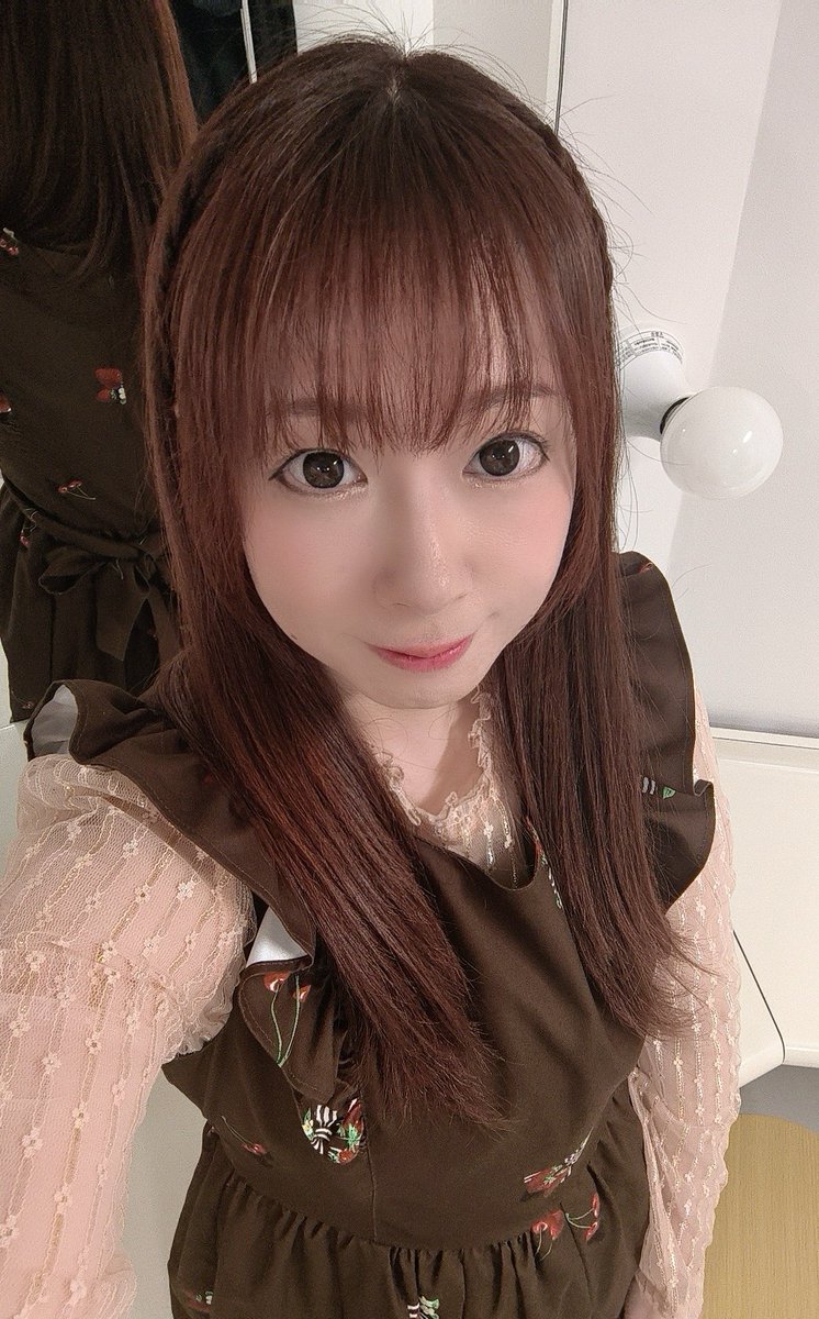 scarlettune's tweet photo. 厚木文化会館でのライブイベント終了しました！
共演アーティストさんもお客様も皆さま温かくてとっても居心地が良かったです🥰厚木、素敵な街ですね✨️
チョコを受け取ってくださった方ありがとうございました🍫
遠くまで来てくださる方や久しぶりにお会いできた方もいて嬉しくて涙出そうでした🥲✨ https://t.co/vf7GxdqnOS