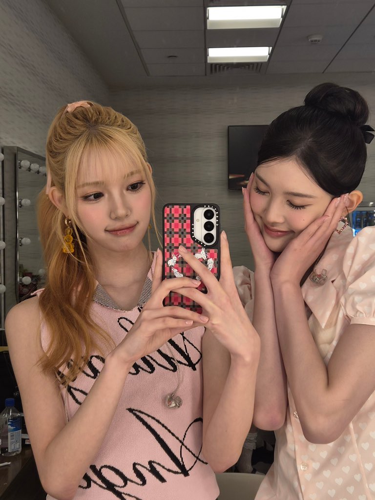 myh4r's tweet photo. 260426 위버스 포스트 #유하

你们非常可爱💖 https://t.co/3uZ8VLmEkl