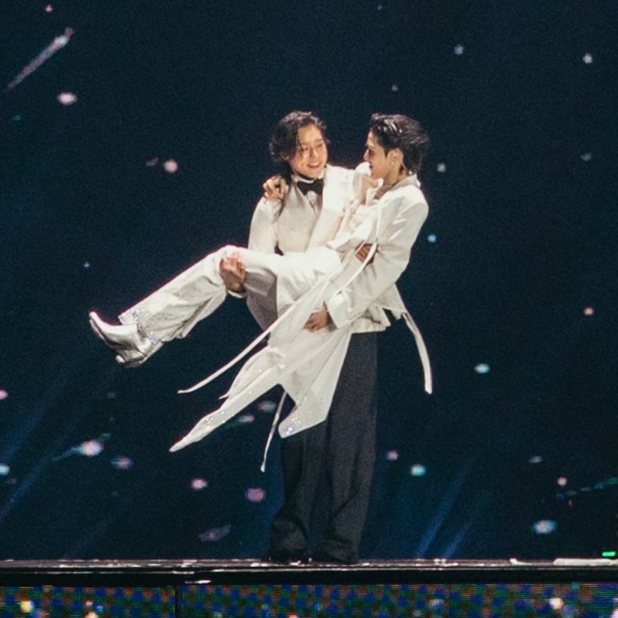 ซันล้อป tweet media