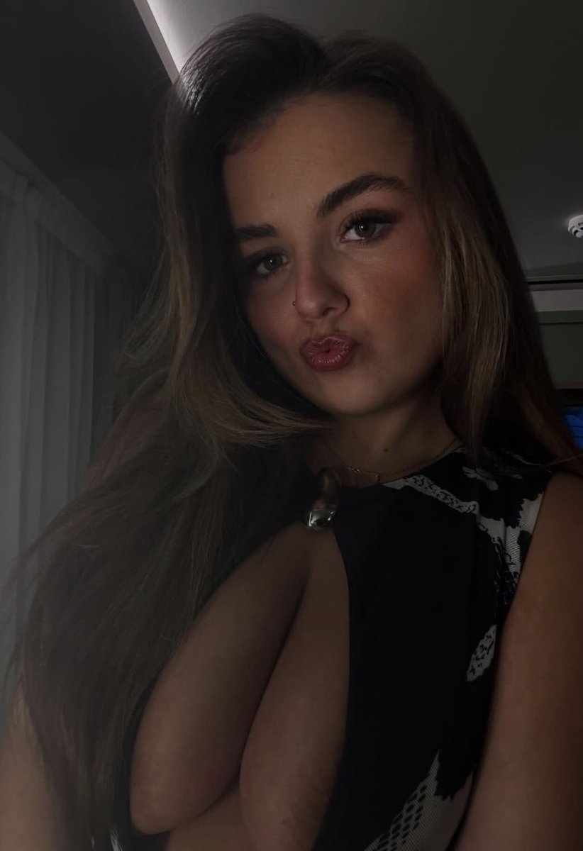 Smithyo2bj's tweet image. Wow 😍😍😍

#wankchat #chav #irl #cuckold