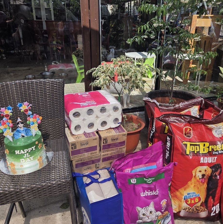 Jewelz Farm tweet media