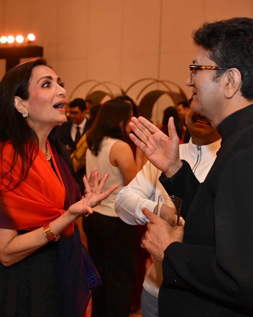 The Economic Times Front Row tweet media