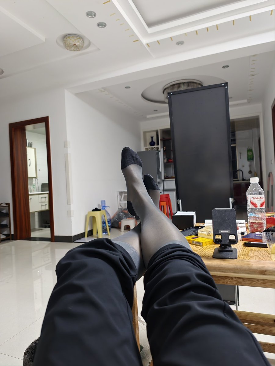 。。。 tweet media