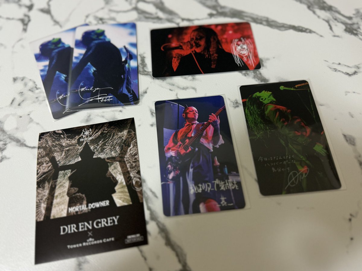 インスト前にはDIR EN GREYタワレコカフェ2回目も行けて良かった😇

後期特典も Toshiyaがダブったけどお陰様で無事Shinyaとの交換先も見つかり、後期も揃いそうで一安心👼

コラボカフェ大好き人間なので来年はDIR EN GREY30周年カフェをドデカくやって欲しい！！
祝いたい🙏
