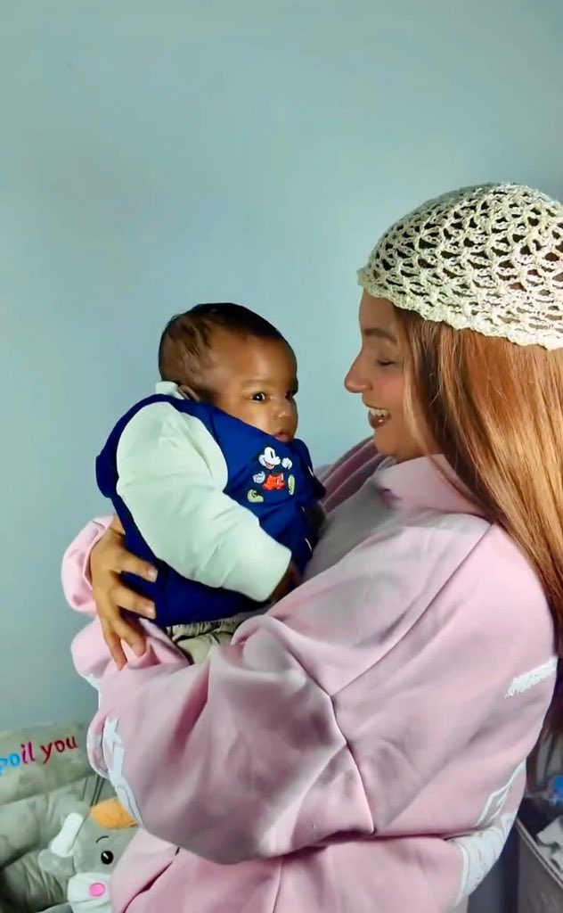 𝓐𝓖𝓔𝓛𝓔𝓢𝓢 🦚🍒 tweet media