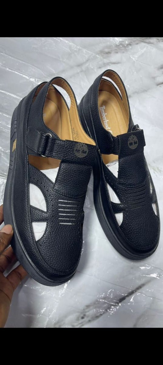 #32,000
40 - 46

LAGOS