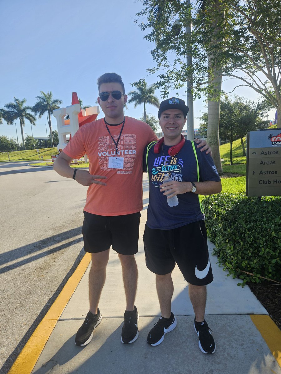 joshuablood98's tweet image. I'm having alot of fun to go of @BestBuddiesFL in Cacti West Palm Beach! Me, and my friends @JeremyVallejos9, @Hannah21215469, @HunterHuff20, and the pogo cheerleaders of friendship walk 2026 through the lame in 8:30 - 12:30.😎✌🏻💯 #bestbuddies