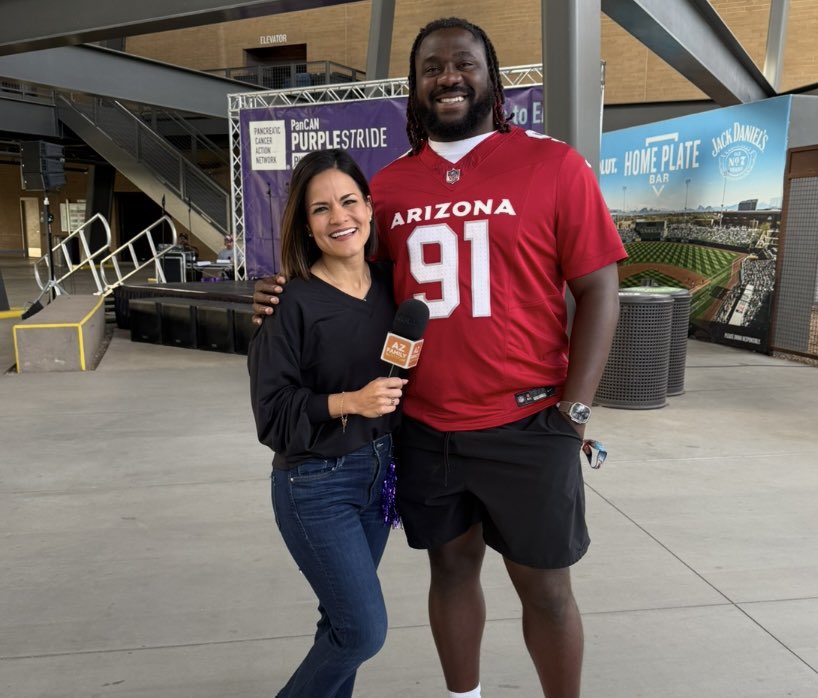 NicoleCritesTV's tweet photo. 1️⃣5️⃣ yrs of #purplestride @pancan SO inspiring 2c survivors&amp; families determined to make a difference! HUGE shoutout to @ljcollier91 @AZCardinals whose #myclausemycleats honors his mom Ruby 🦋 yesterday was the anniversary of her passing…#makesurvivaltheexpectation #azfamily https://t.co/9jspeKH0D5