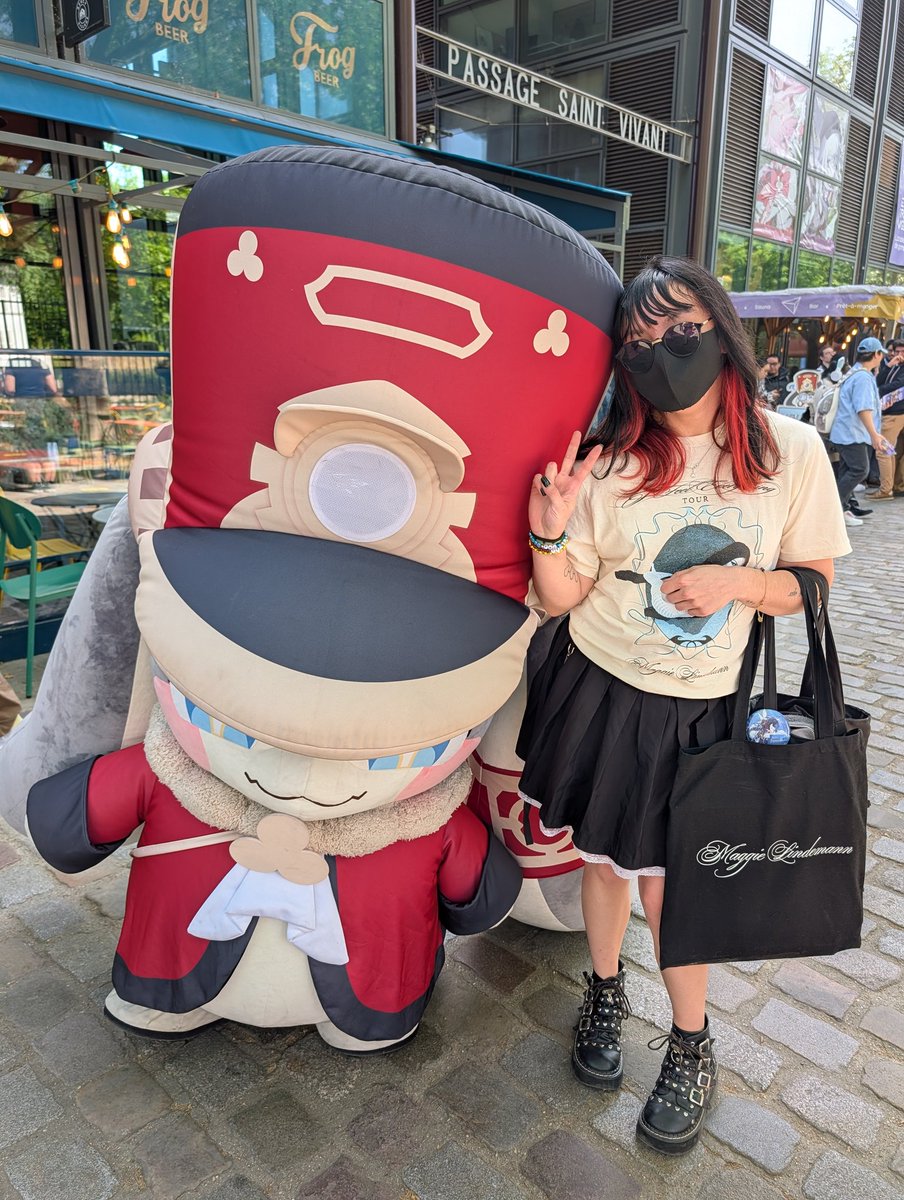 othutao's tweet photo. g pris une photo avec pom-pom!!!!!!!!!!!!! https://t.co/IcJZ8PLzPU