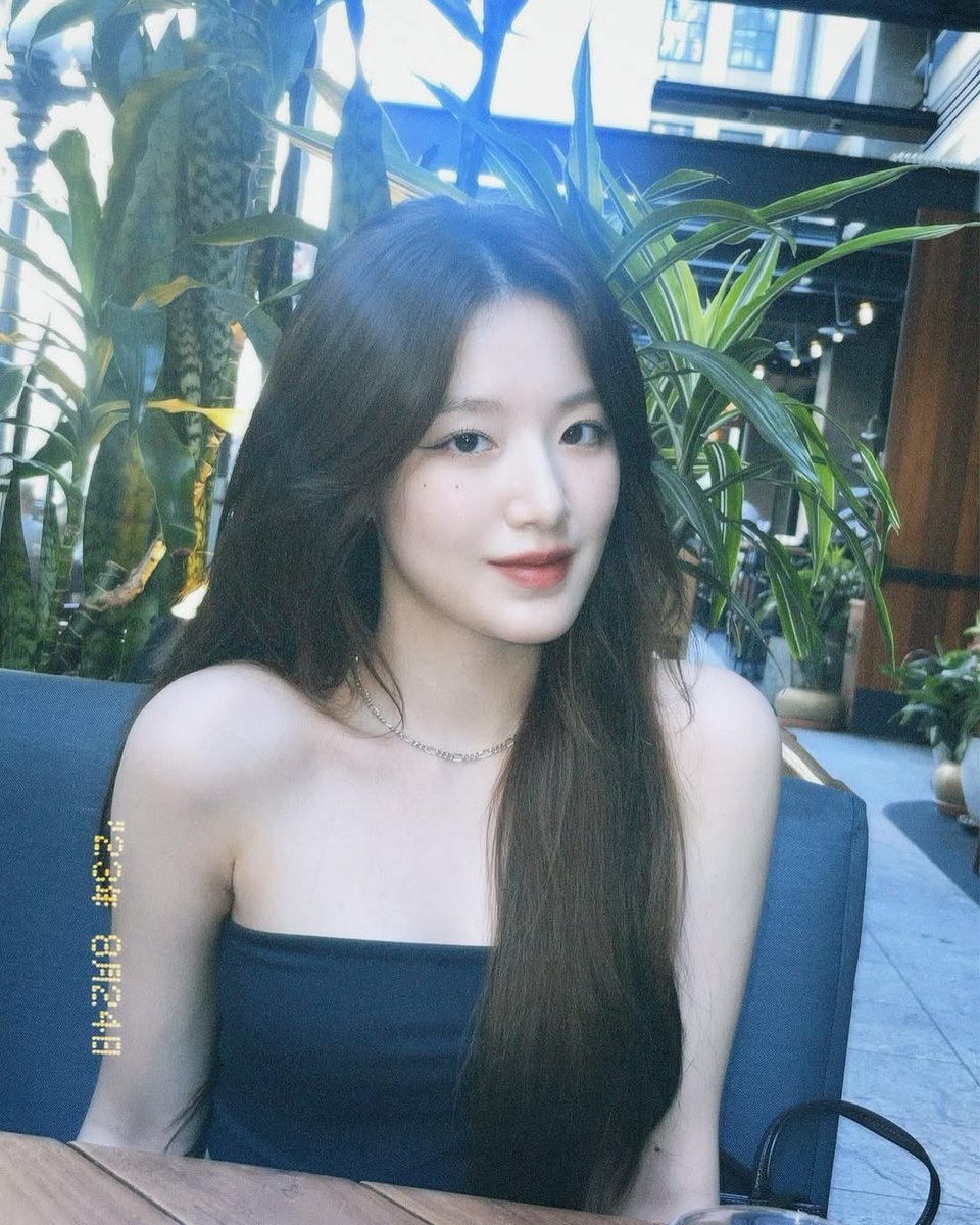 𝑠tr𝕒w𝐛ǝrry 🍓 ˎˊ˗ 𝑠t𝕒t𝐢ōn tweet media