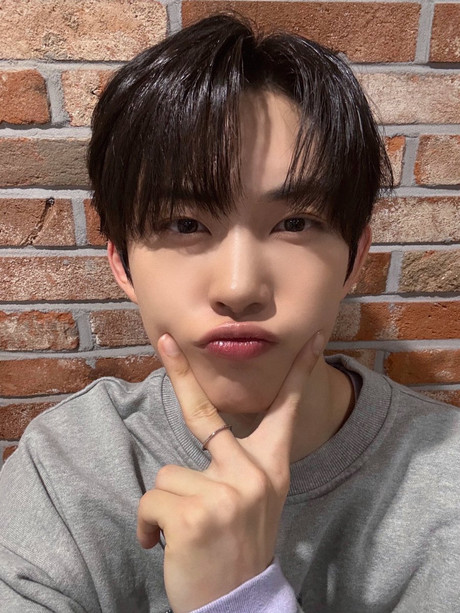 ًmeri𑁤⁸ tweet media