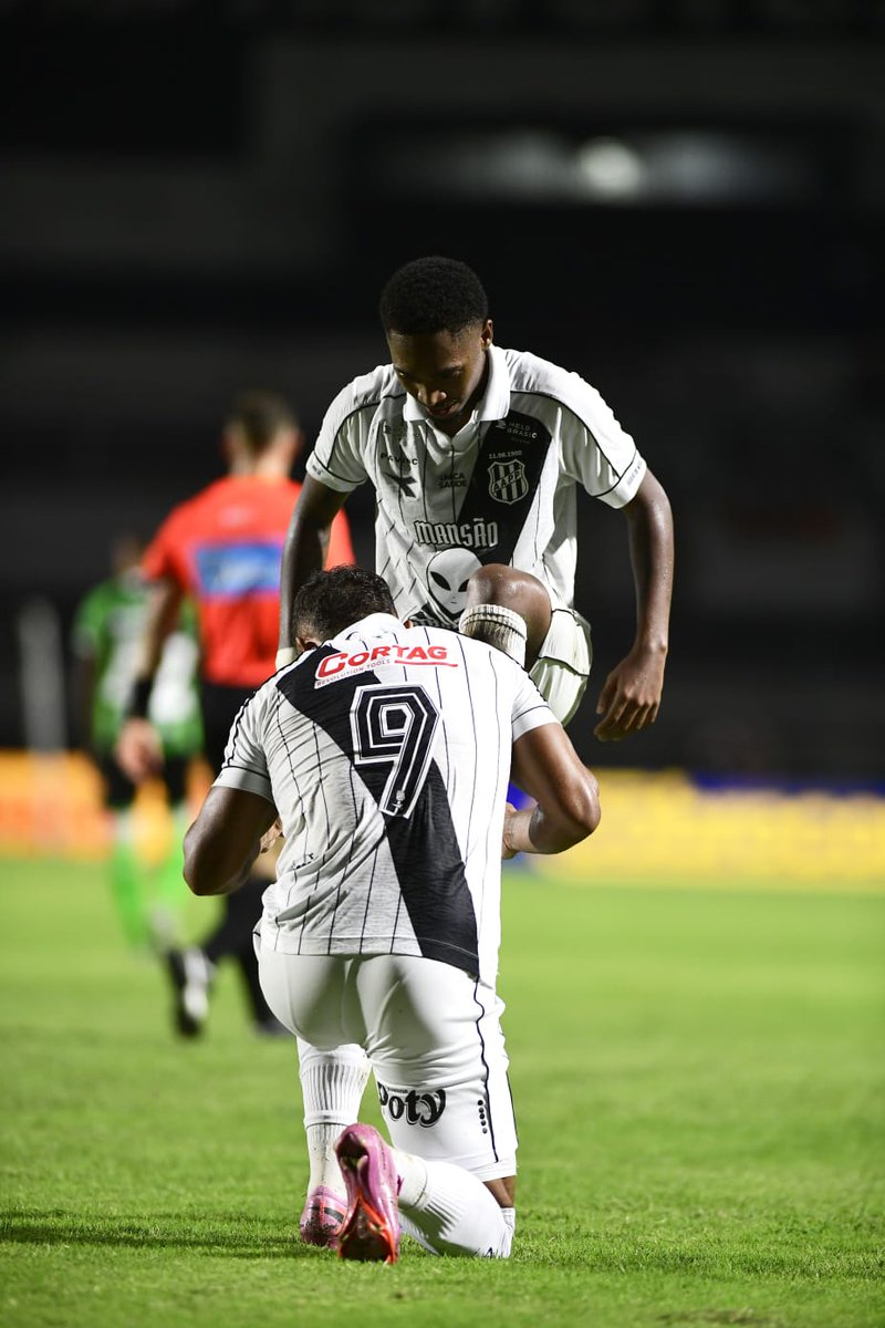 Ponte Preta Oficial tweet media