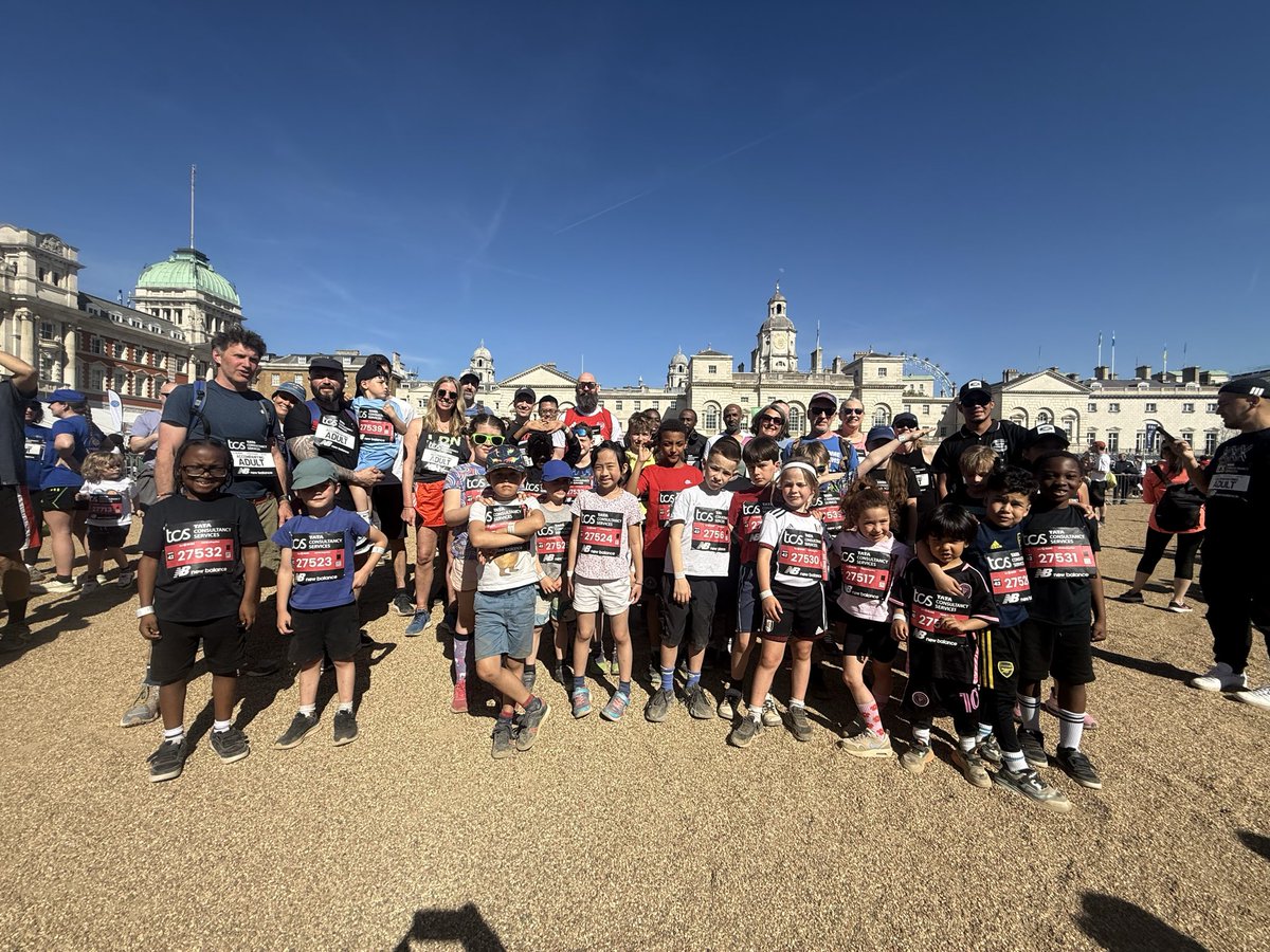 JDPSoffice's tweet photo. Well done to all the runners who ran the mini marathon. Children were amazing and all deserve their medals. https://t.co/ZuvVFKXrRR