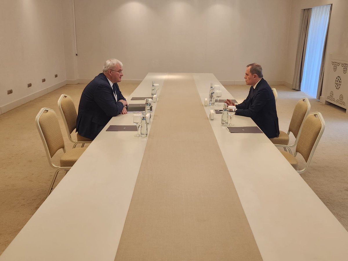 AzerbaijanMFA's tweet image. Foreign Minister of #Azerbaijan Jeyhun Bayramov held a meeting with the Foreign Minister of #Ukraine @Andrii_Sybiha in Gabala within the framework of the visit of the President of Ukraine to Azerbaijan.

The Ministers discussed prospects for strengthening bilateral relations,