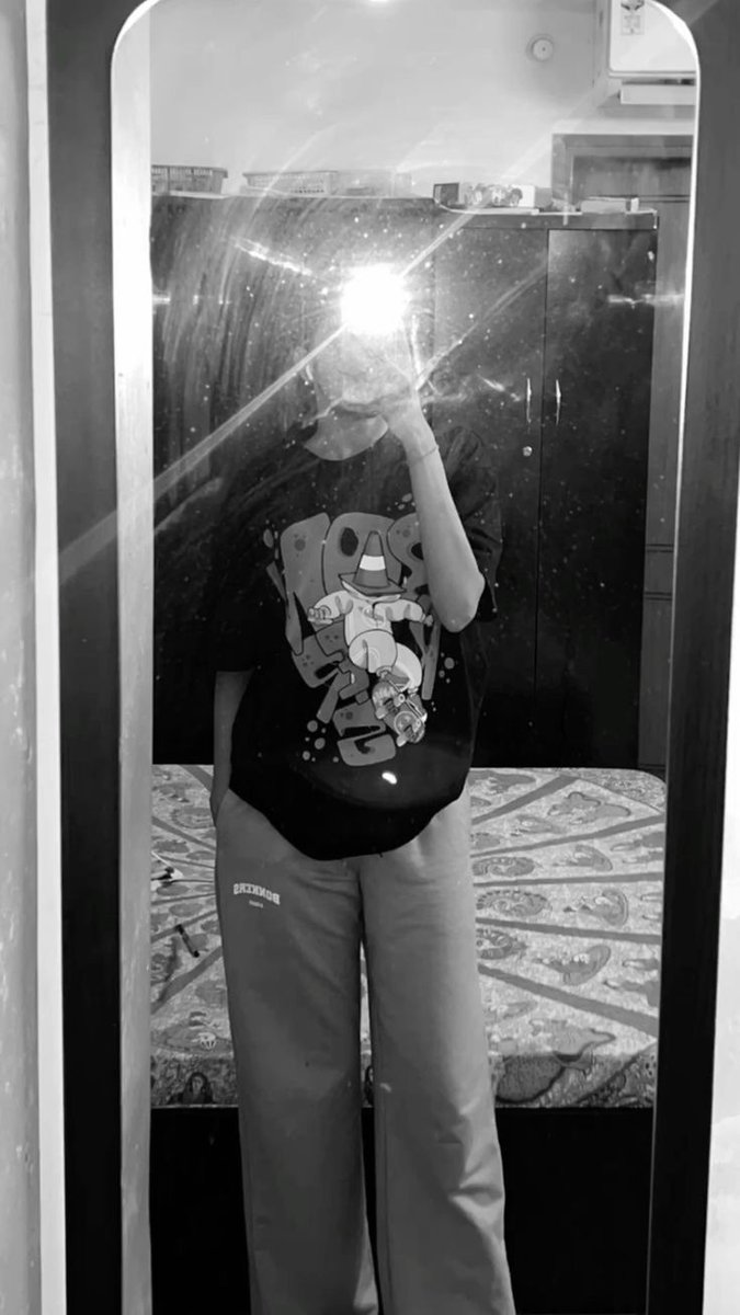 Queen__Sanvi🫅 tweet media