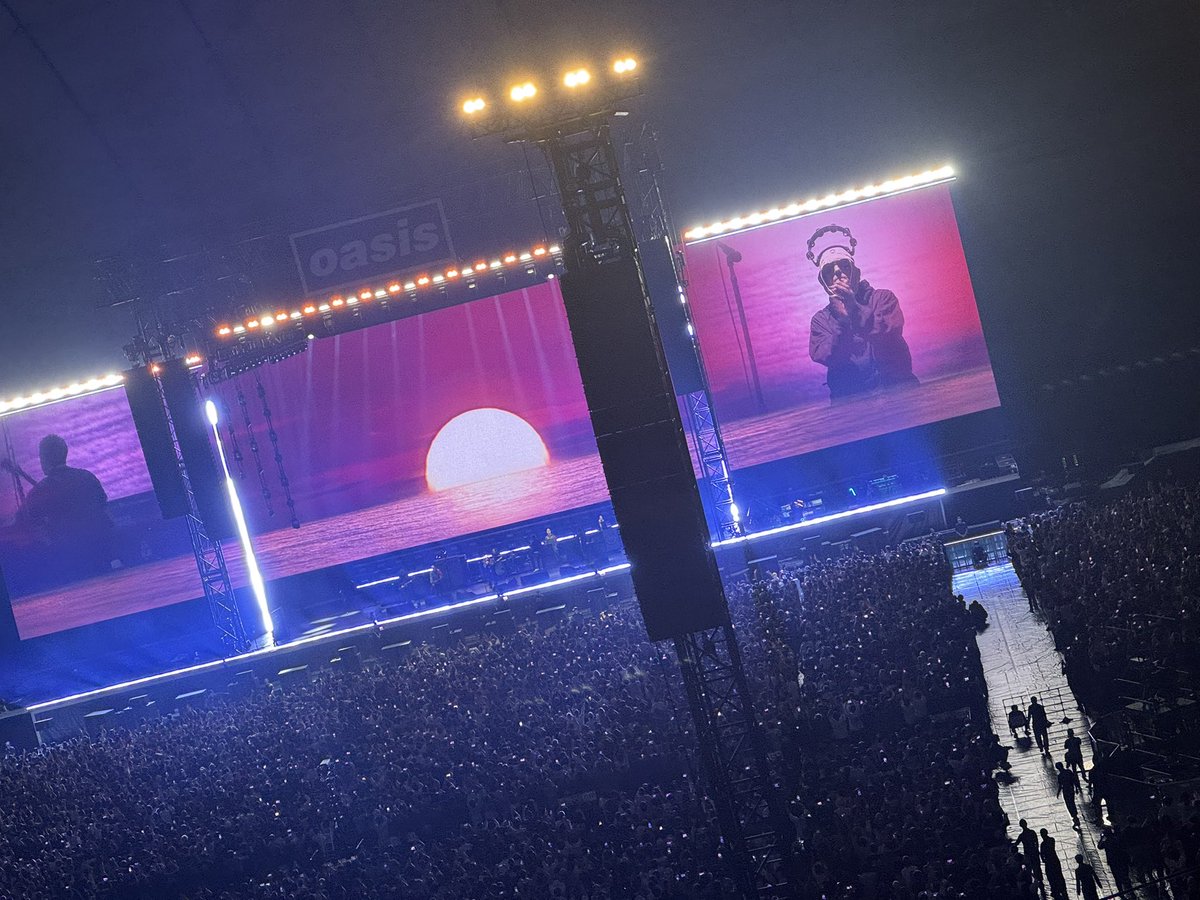 slixp2's tweet image. 間違いなく人生最高の思い出だよな
 #oasislive25