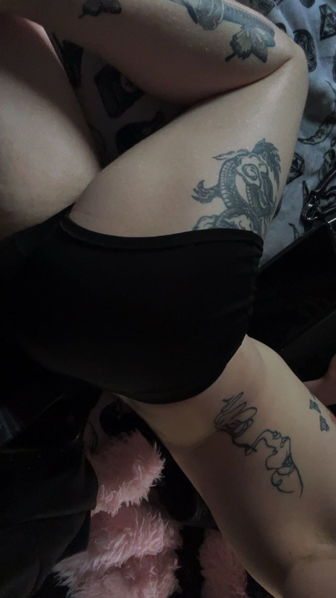 Tatted_Loverboi tweet media