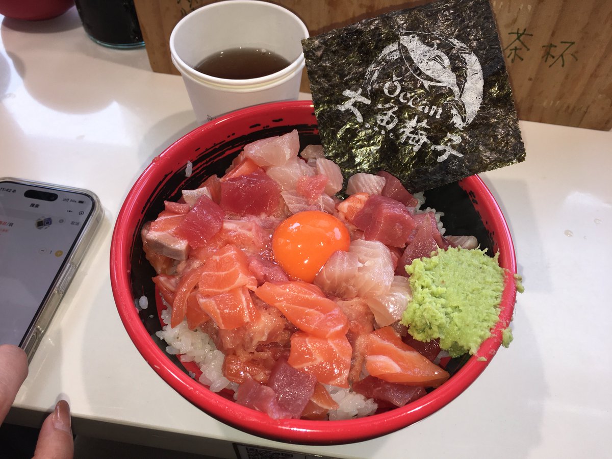 12吨巧克力大盗 tweet media