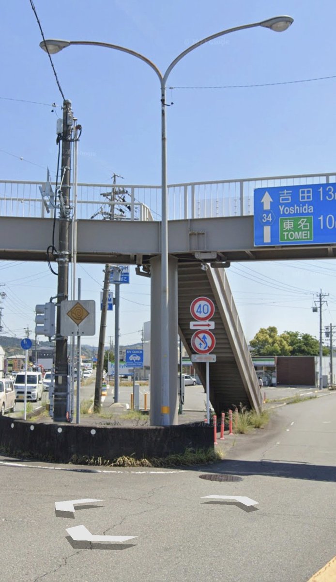 GE16u4's tweet photo. 静岡県島田市中央町～佐夜鹿 区間の国道1号は昭和55年11月の島田金谷バイパス開通にともない、昭和57年3月31日静岡県道381号に指定された。
この道路照明灯の���造年月は昭和56年3月。まだ、国道1号だった45年前の物であり、しかも建設省の文字が残っていて、非常に貴重で珍しいものだと思う。
#昭和 https://t.co/Zj4ZHAPgcy