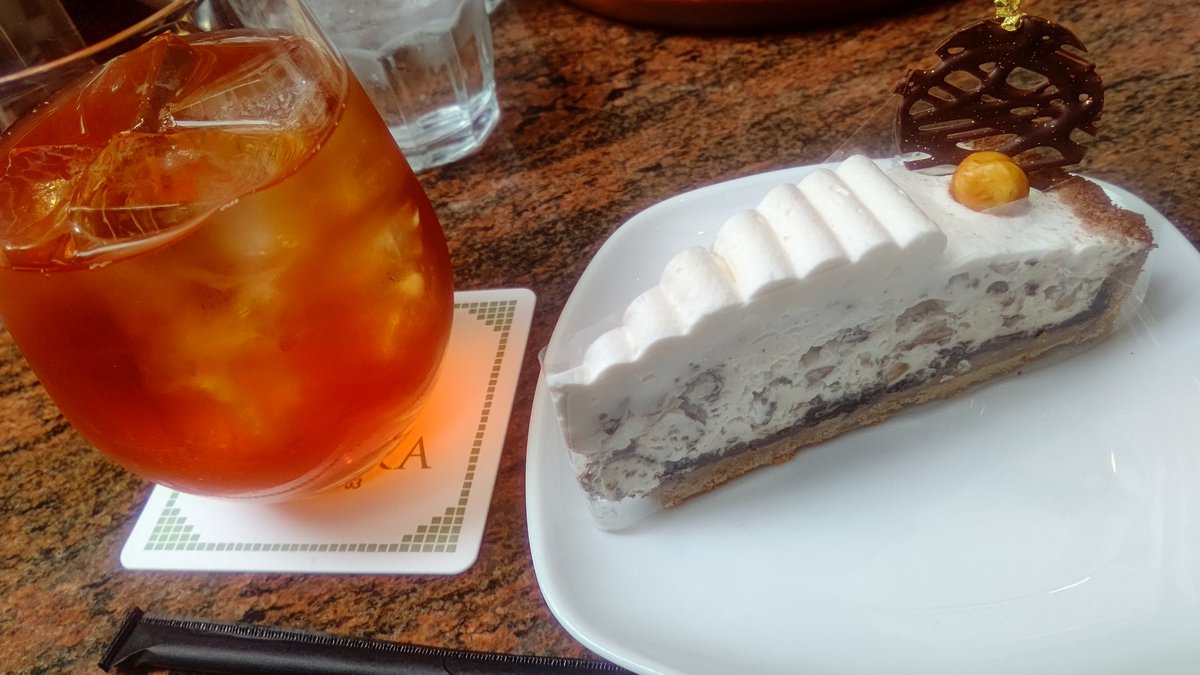 12PotesarA11's tweet photo. TANAKA🥮久々に行ったけど
やぱり美味しかった❤ https://t.co/f8EXaG5S1X