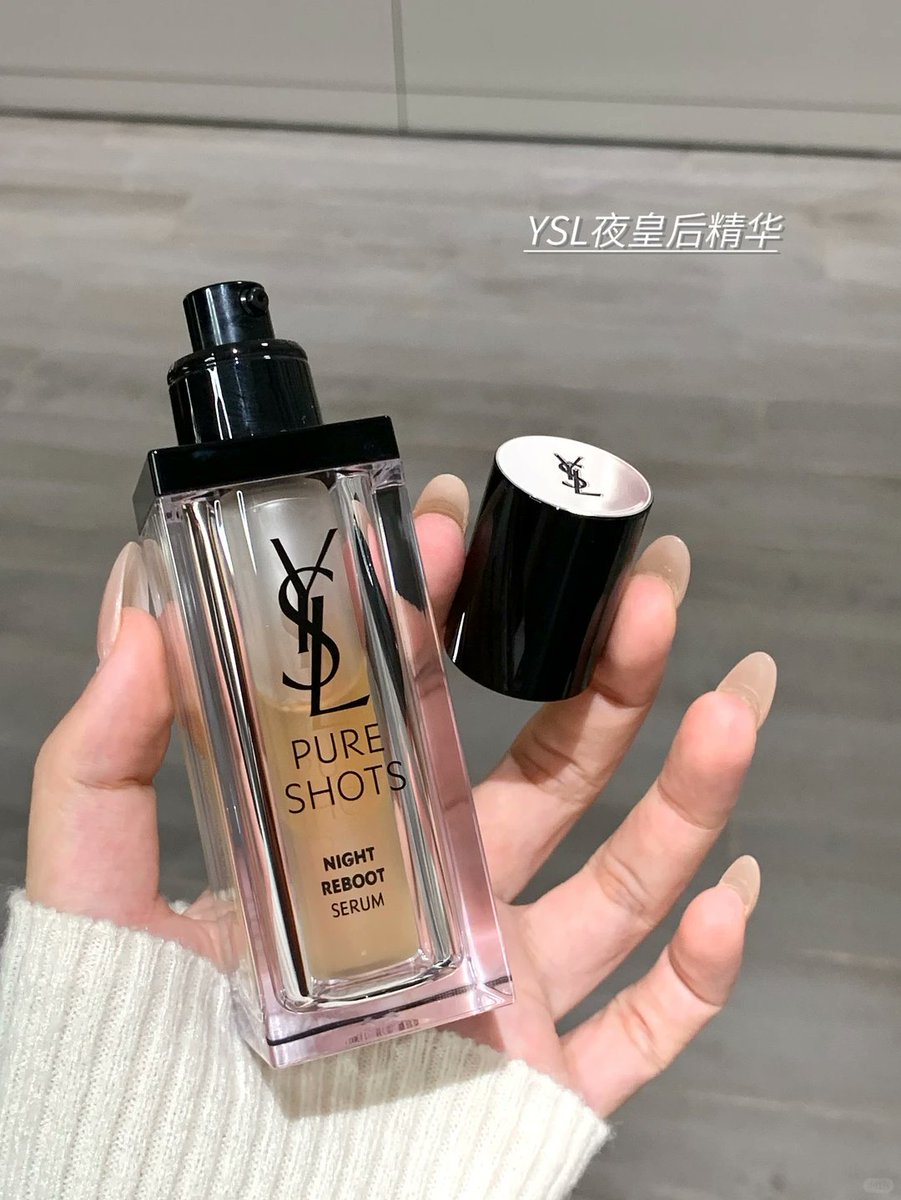 clearr_clean's tweet photo. Night skincare CRACK COMBO 💫 Cleansing balm + YSL Night Commissioner | Budget balm: melts makeup + unclogs pores in 1 step | YSL: clears dark spots + texture | Cleanse first, serums absorb better | Fav night skincare? 👇

#Skincare #GlowUp https://t.co/yCIwpMGDdq