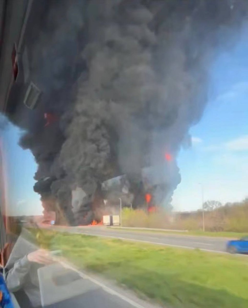 NecroEmpire's tweet image. #Russie #Ukraine #IranWar Avec le manque de carburants qui se fait sentir et le système économique en chute libre dans l'UE, c'est effectivement le moment idéal pour la Russie d'achever l'Ukraine en détruisant ses systèmes énergétiques. 25/04/2026 VIDEOS 3 t.me/boris_rozhin/2…