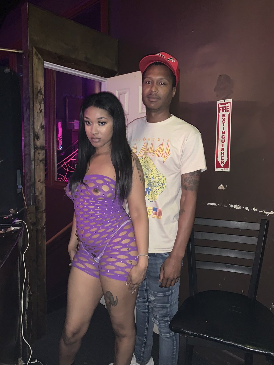 KingpinCash's tweet image. What’s ya fav position from the front or the back???? #HTX #77Wayz #Houston #Rapper #HoustonArtist