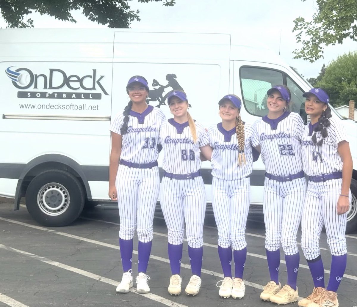 California Grapettes National 16U Cook tweet media
