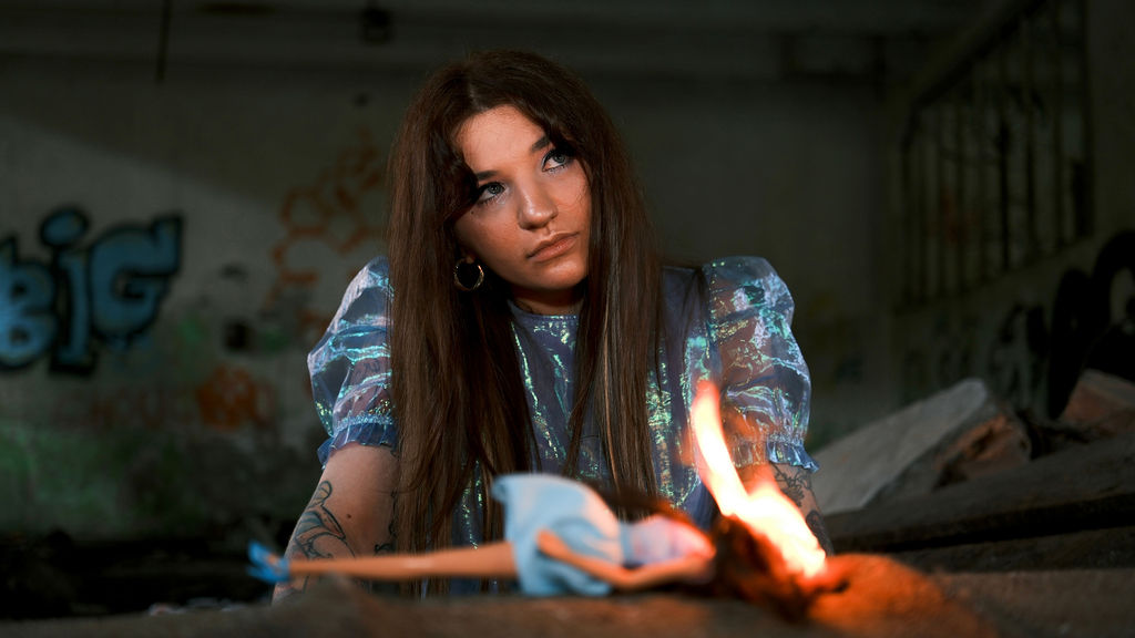 Lola from Encounters tweet media