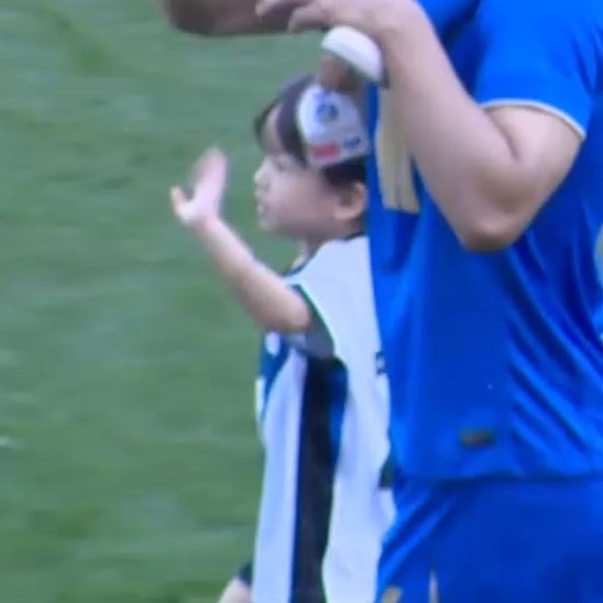 y̆̎ŏ̎ŏ̎n̆̎ tweet media