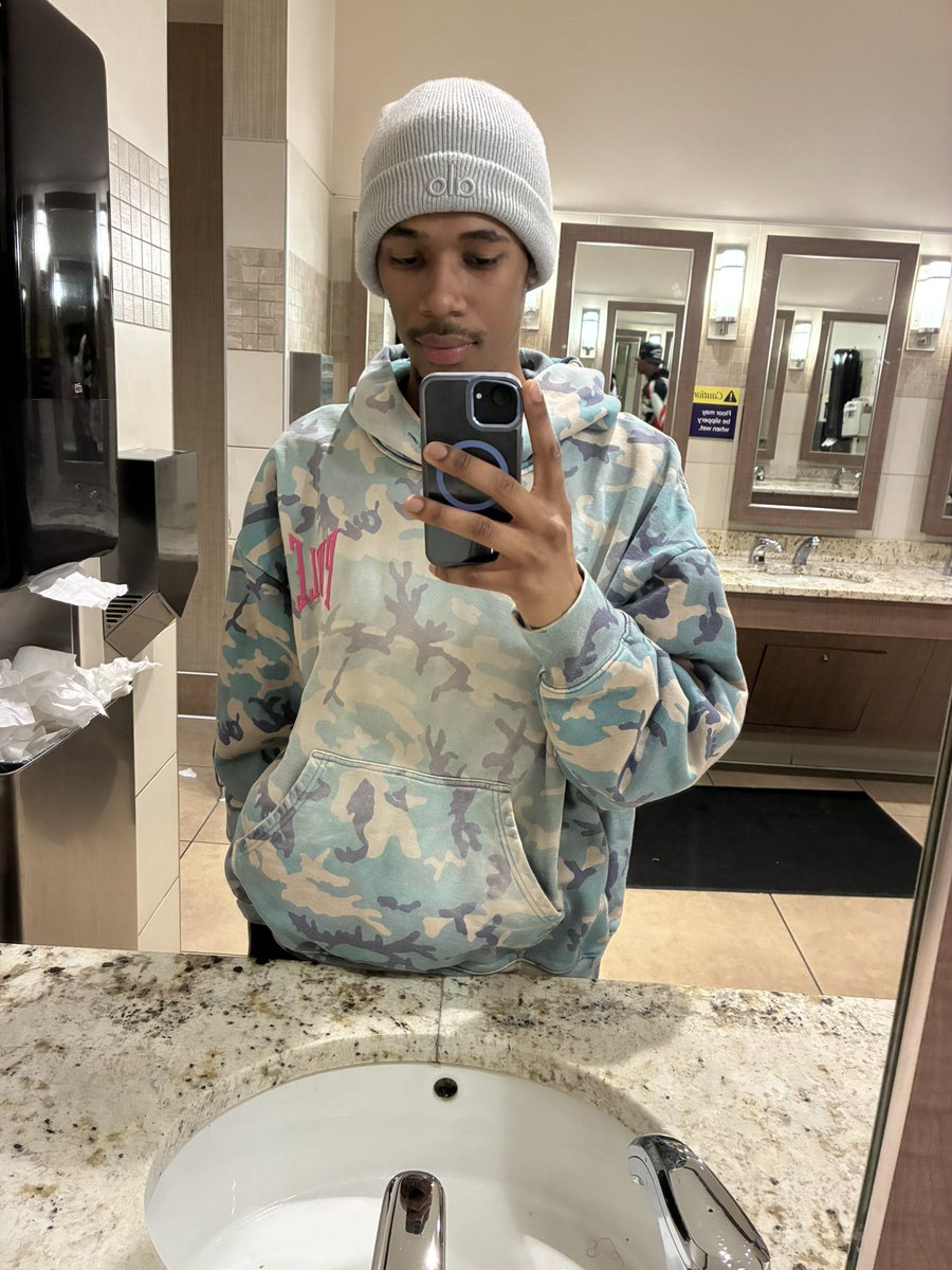 officialldavee's tweet photo. skin clear, mustache growing, still handsome 🥰 https://t.co/JQouGu3cXr
