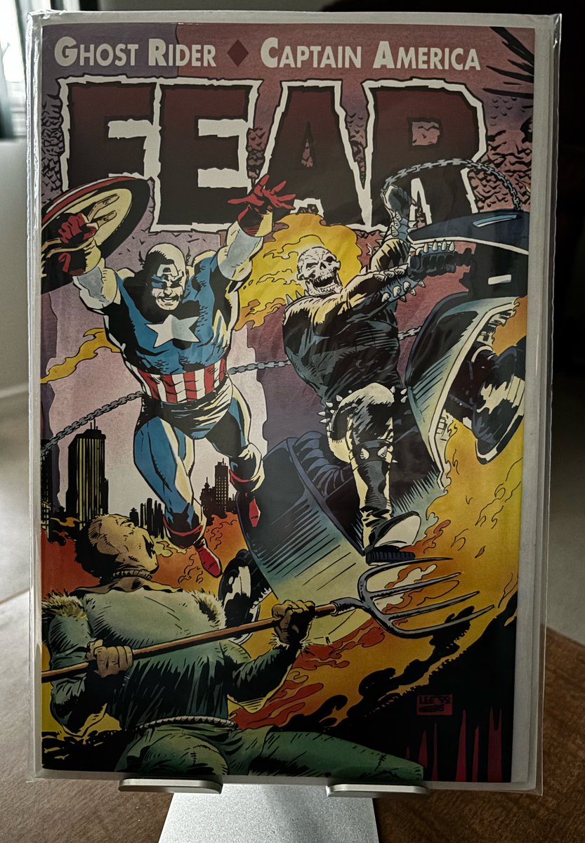 CanaDaBear1701's tweet photo. I've always been a Punisher fan and of Ghost Rider as well.
In 1992 Howard Mackie and Lee Weeks team the Spirit of Vengeance with Captain America to battle.... Scarecrow? 😲
Then in early 1993 it's a Punisher 2-parter "The Ghosts of Innocents" by Starlin and Greenberg.
#MyComics https://t.co/2E7SdmYbX6