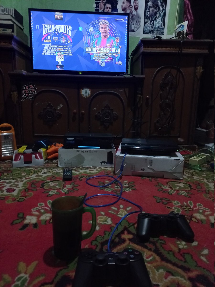 fredi_dermawan's tweet photo. 🎮⚽️☕️.
#ps #playstation https://t.co/qkUpuemcsq