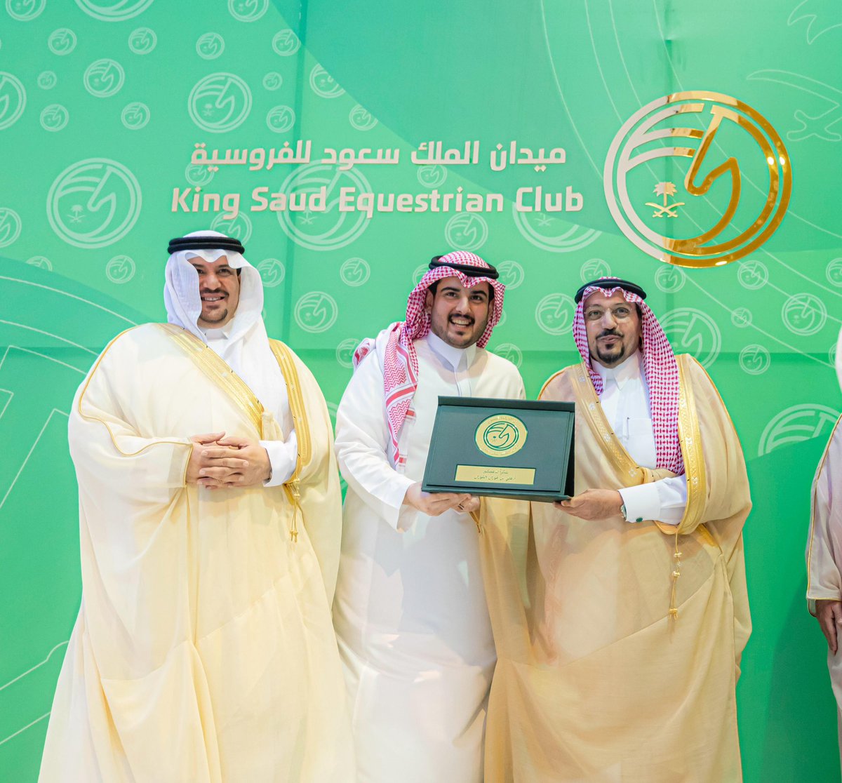 ميدان الملك سعود tweet media