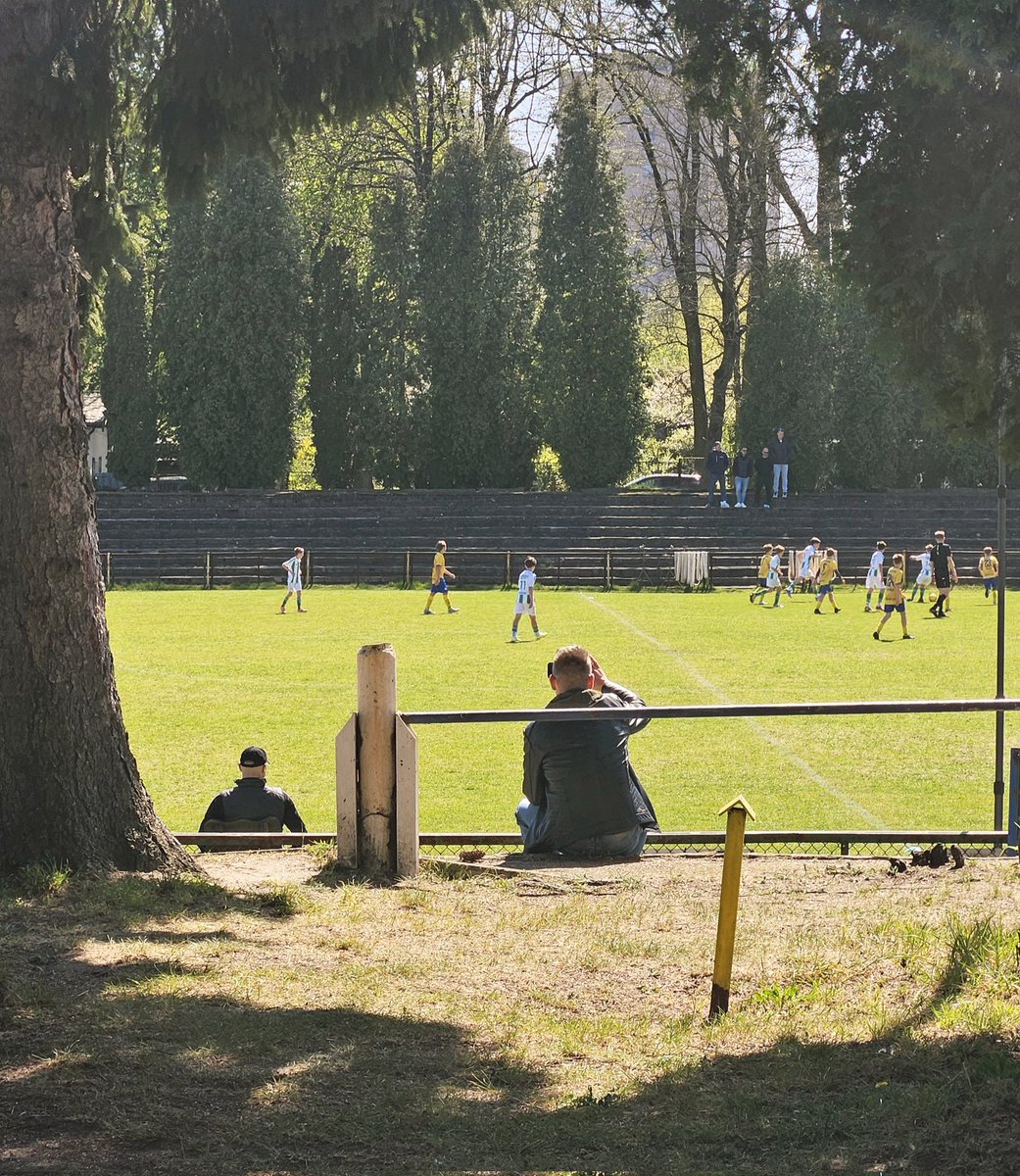 rozebetonuu's tweet image. Stadion Stoczniowy w Szczecinie powstał w 1971 bądź 1972 roku po rozłamie Arkonii Szczecin na Arkonię i Stal Stocznia, po wydarzeniach Grudnia 1970. Na stadionie Stoczniowym, Stal rozegrała 13 sezonów w ówczesnej II lidze. (Wiki)

#grounspotting 
#stadium 
#stadion 
#szczecin