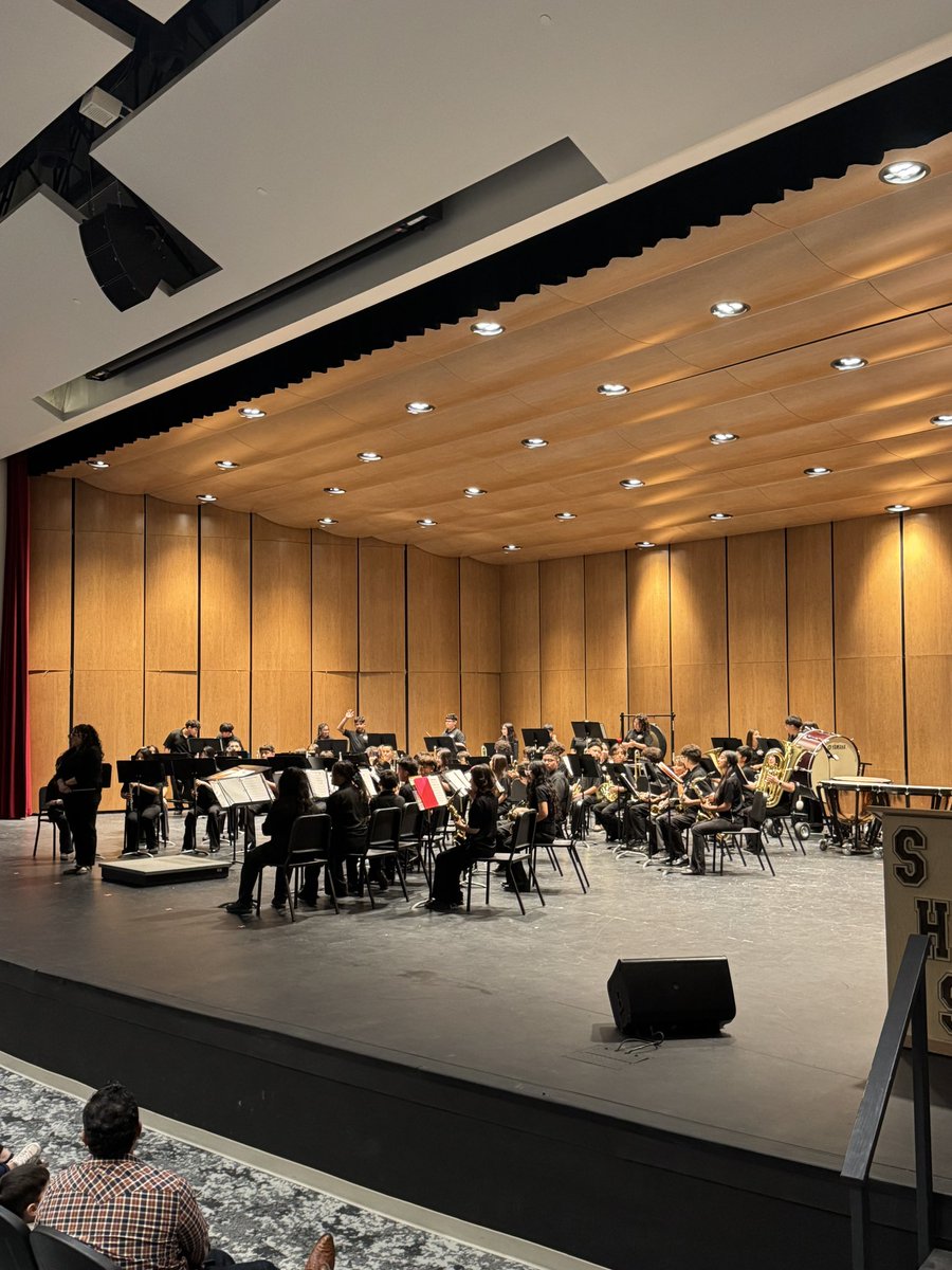 SHS_Band_Flags's tweet photo. Congratulations to all 3 Socorro Area middle schools for their amazing performances at the SISD Beginning Band Festival! The future looks bright for the Bulldog Band! @RMonreal_SISD @VChaparro_SISD @SSanchez_MS @Socorro_HS1 @ESerna_PK8 @Socorro_Middle ❤️🐾❤️🐾 https://t.co/lbxhFmFel4
